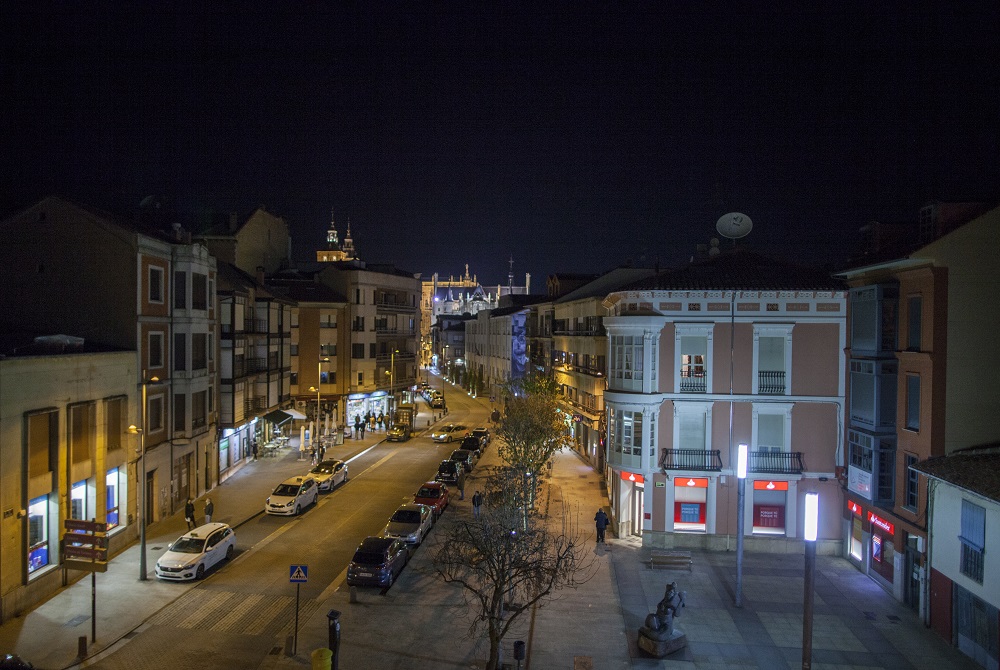La Aduana Alojamiento Astorga con vistas Palacio Gaudi Catedral 1